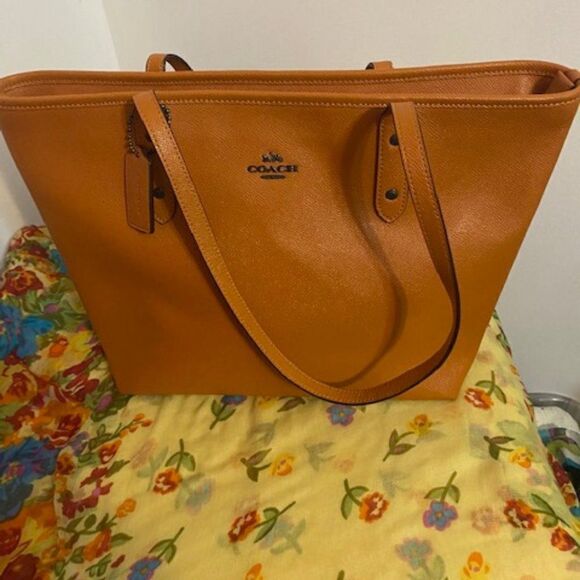 Coach (f58846) City Tote Tangerine Crossgrain Leather Zip Top - Picture 1 of 15